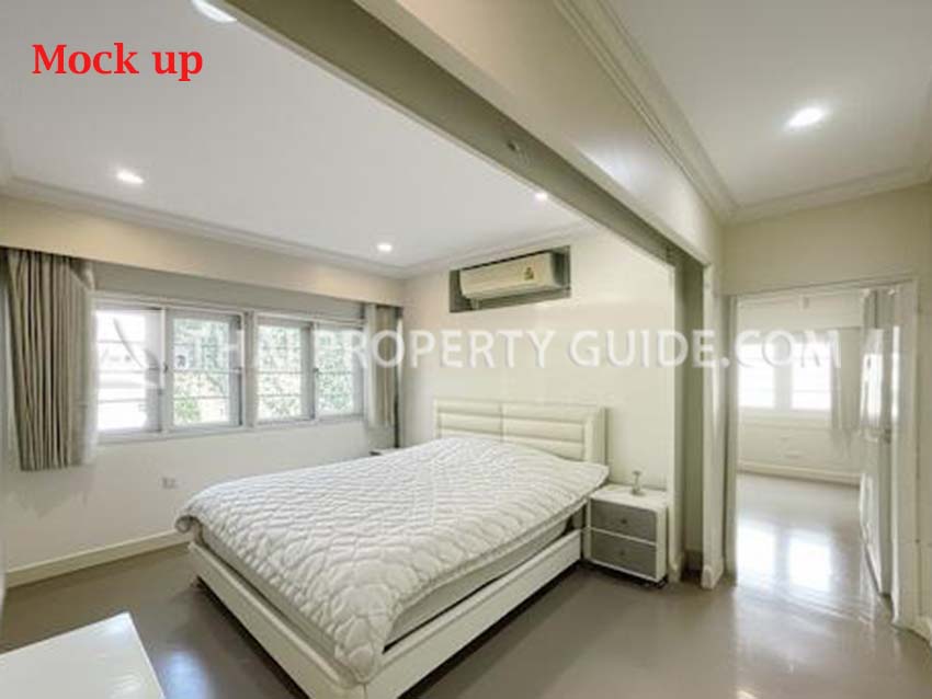 House with Shared Pool in Bangnatrad 